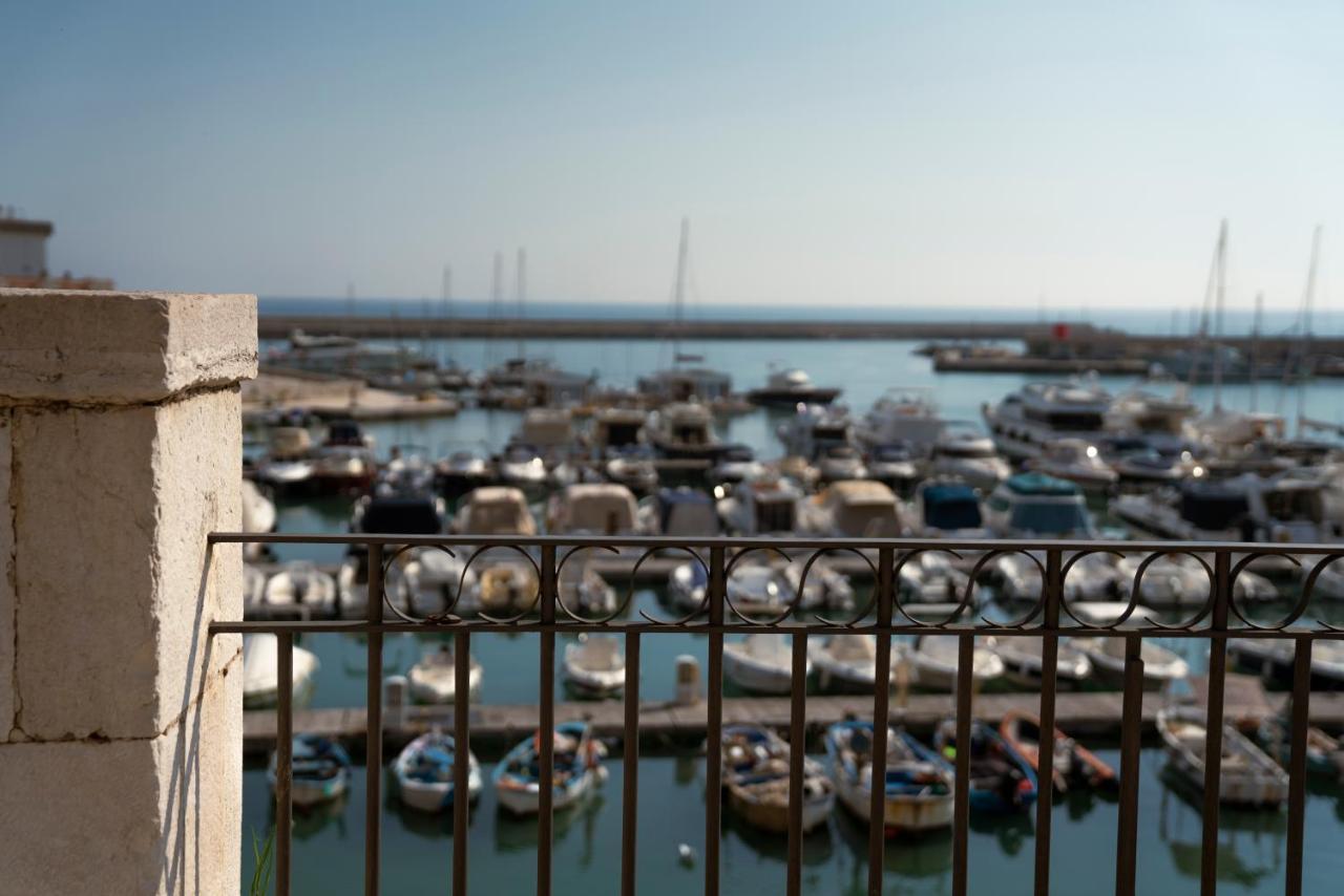 B&B Palazzo Vittoria Bisceglie Luaran gambar