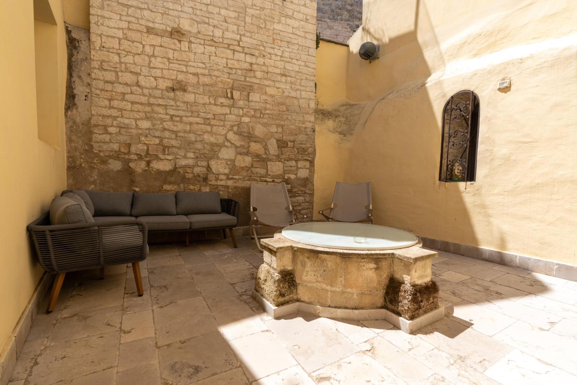B&B Palazzo Vittoria Bisceglie Luaran gambar